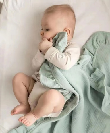 When-Is-The-Optimal-Time-To-Purchase-A-Bedside-Crib.jpg